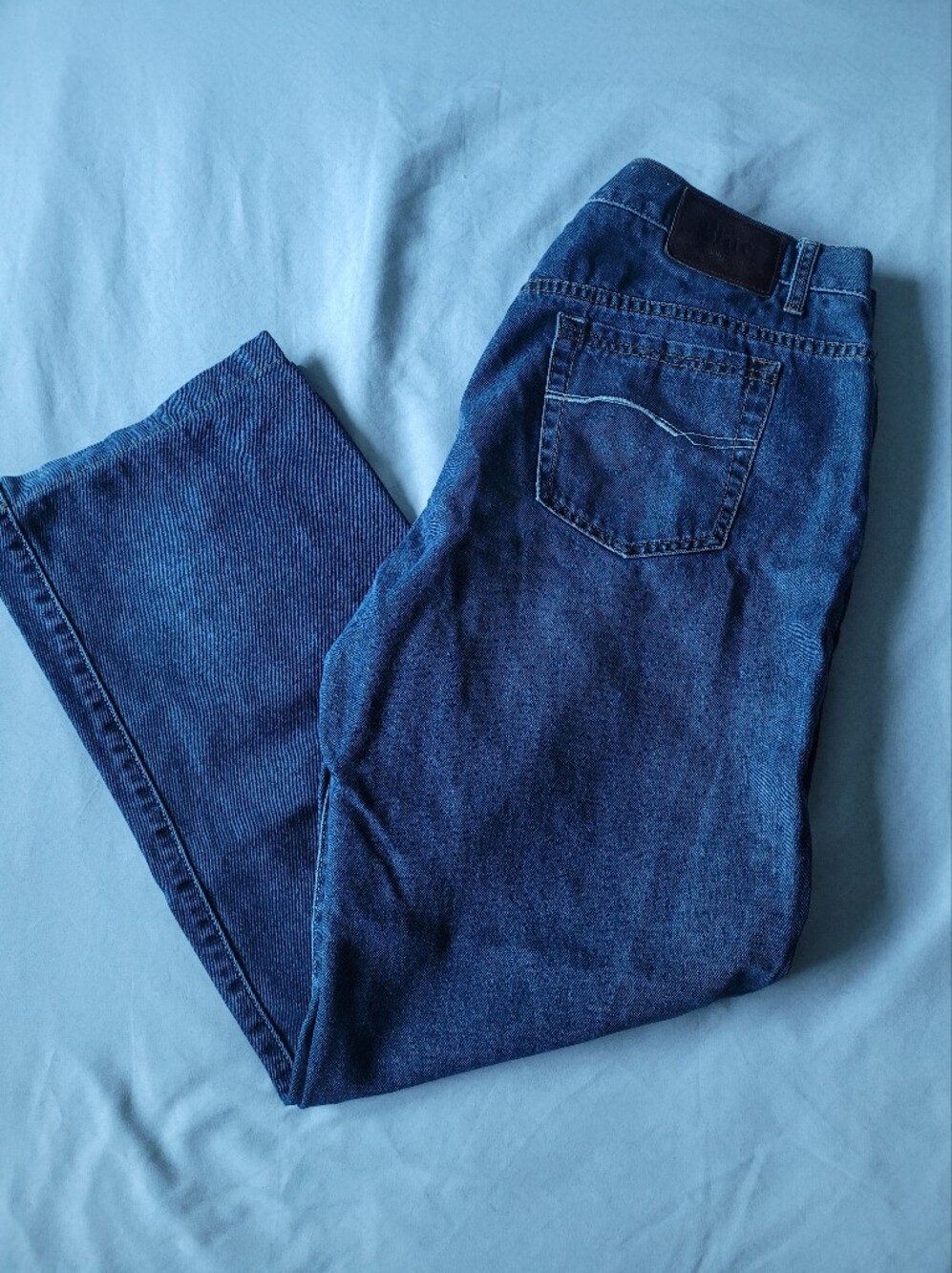 Relaxed Fit Men's Jeans in Deep Indigo Blue